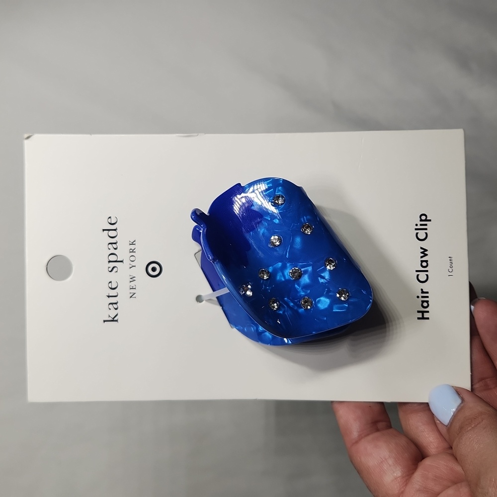 Kate Spade x Target Strawberry Hair Claw Clip – Limited Edition – NWT – Sold Out - Picture 2 of 4